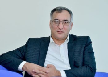 Şərif Ağayardan yeni kitab: “Arıların səssizliyi”