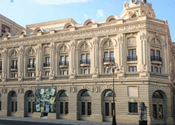 “Evdə qal” kompaniyasında Musiqili Teatrdan – BEYNƏLXALQ LAYİHƏ