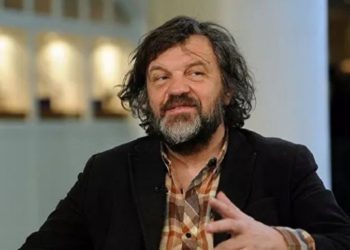 Emir Kusturitsa serial çəkir