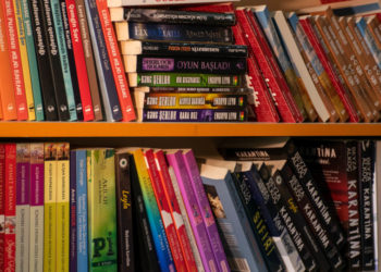 Cəlil Cavanşir: “Yeni poetik ərazilər” axtarışı